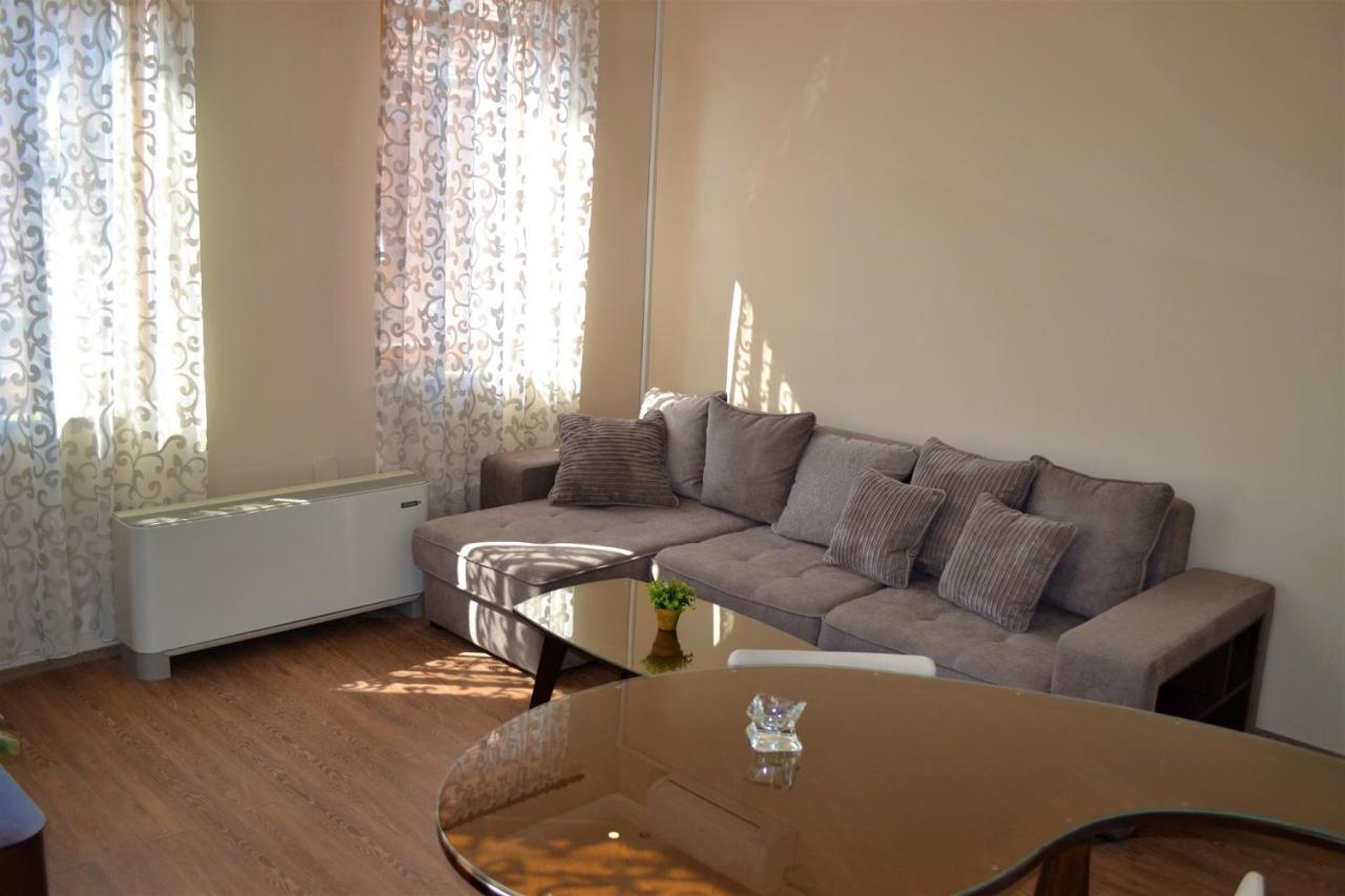 Chola Guest House 比托拉 外观 照片