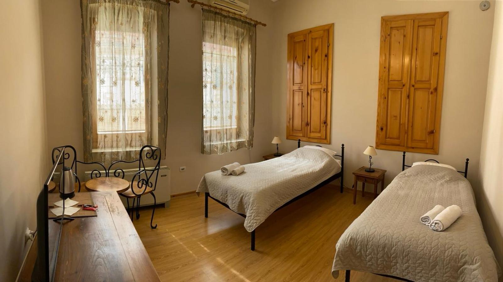 Chola Guest House 比托拉 外观 照片