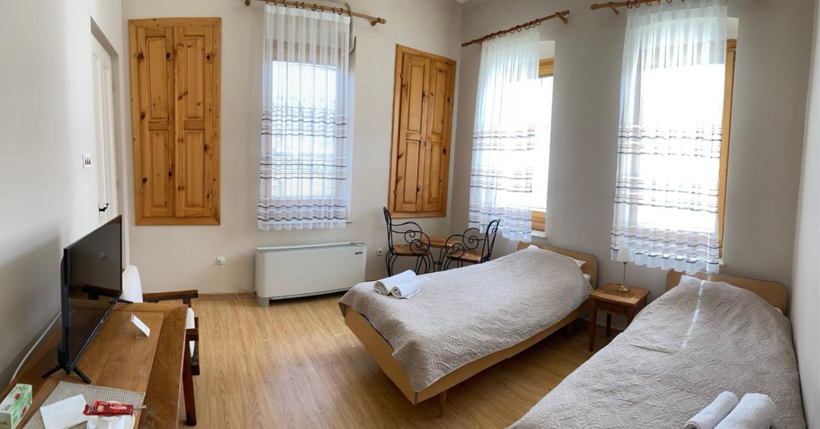 Chola Guest House 比托拉 外观 照片