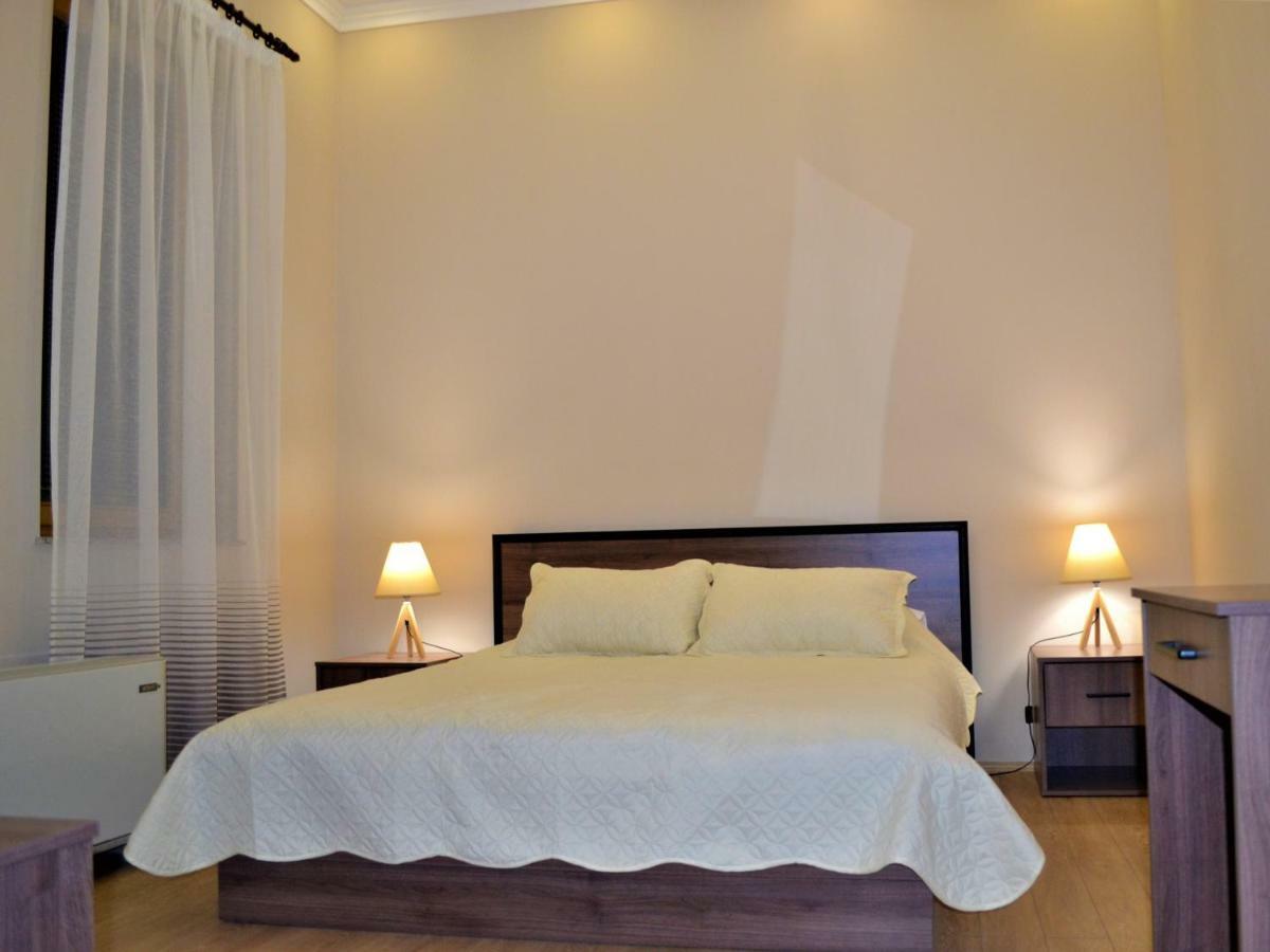 Chola Guest House 比托拉 外观 照片